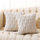 ✨ 50% RABATT! 🛋️ Mjukt Plysch Kuddöverdrag med Geometriskt Rombmönster – Lyxigt & Skönt Kuddfodral för Soffa & Säng 🤍
