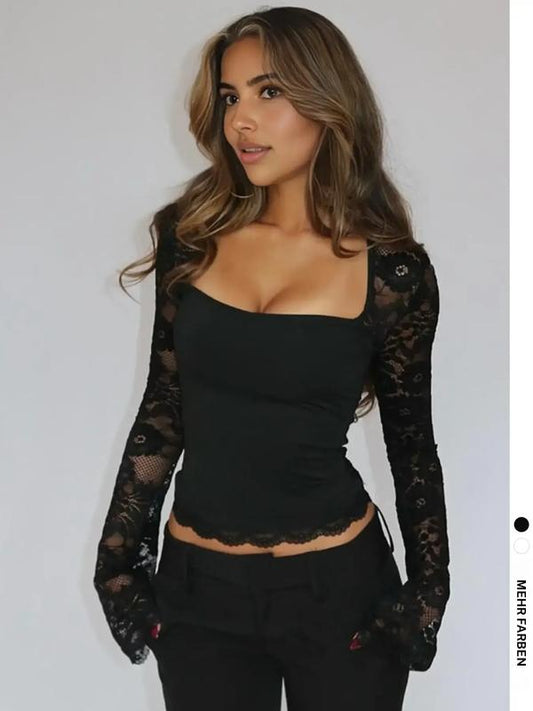 Enfärgad dam-T-shirt med blommig spets, delade volanger och genomskinliga ärmar