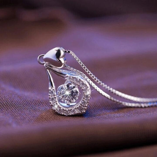 🥳 HET KAMPANJ 2026 🥳💞 Över 50k sålda! 💥 50% RABATT! 🔥 Twinkling Heart – Halsband med glittrande vattendroppe och dansande sten